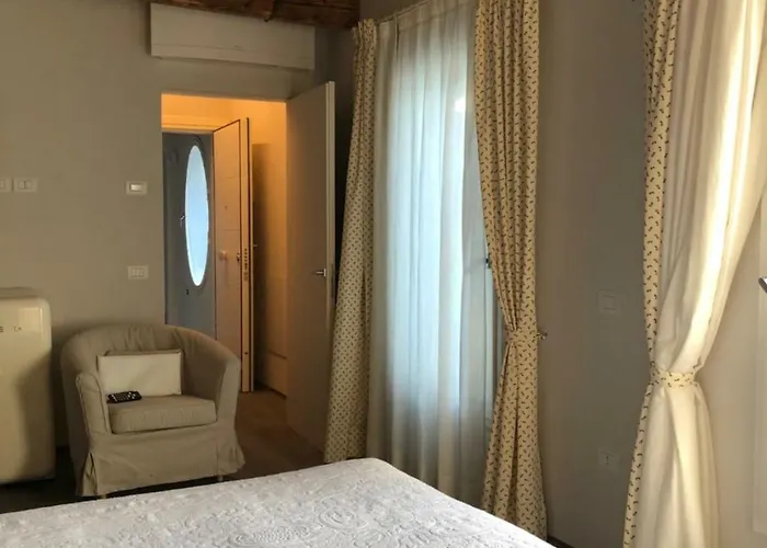 Le Cavour Равенна