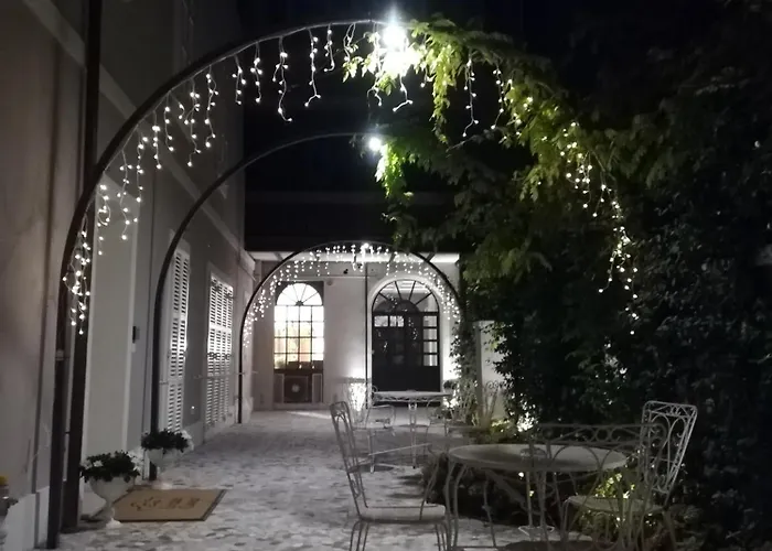 بيت ضيافة Le Cavour رافيننا